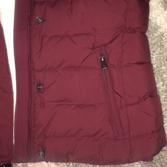 Maroon Vest! - Picture 5 of 7